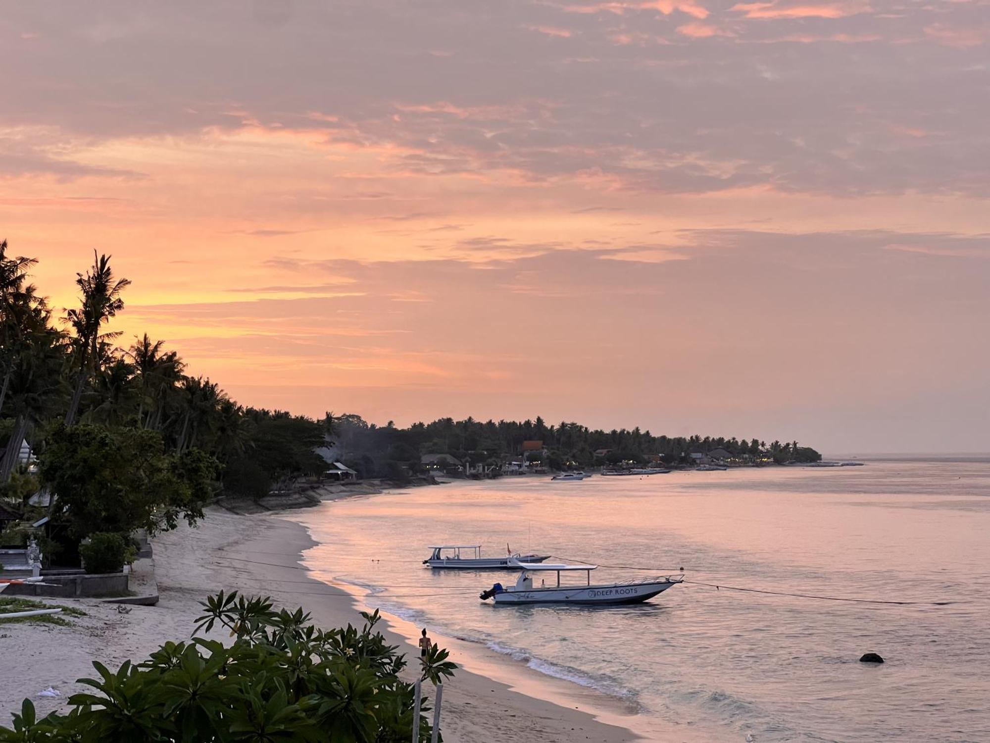 Penyon Beach House Ped ภายนอก รูปภาพ